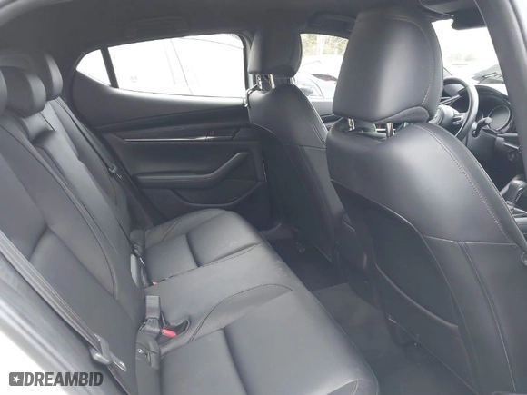 2019 Mazda Mazda3 Hatchback with VIN JM1BPAJM3K1135627, listed as a IAAI auction lot 41561810 with 30,558 mi miles. Bid and sale history available at carsss.com. Image 8.
