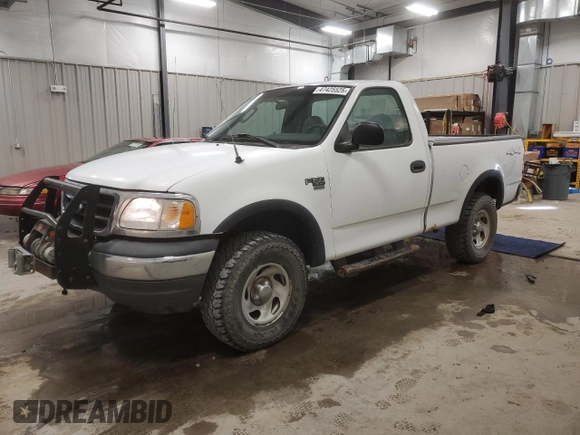 2003 Ford F-150 XL with VIN 2FTRF18W23CA96148, listed as a Copart auction lot 47425525 with 266,671 mi miles and Clean title. Bid and sale history available at DreamBid. Image 1.