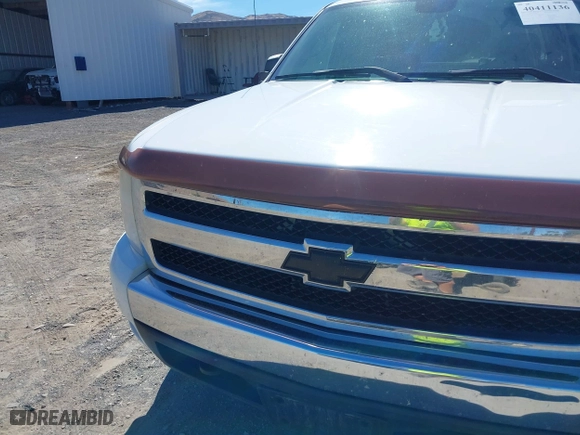 2007 Chevrolet Silverado 1500 LS with VIN 2GCEK13C071539373, listed as a IAAI auction lot 40411136 with 168,254 mi miles. Bid and sale history available at carsss.com. Image 12.