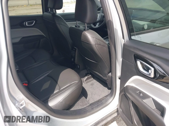 2025 Jeep Compass Limited with VIN 3C4NJDCNXST579277, listed as a IAAI auction lot 42544071 with 182 mi miles and . Bid and sale history available at DreamBid. Image 8.