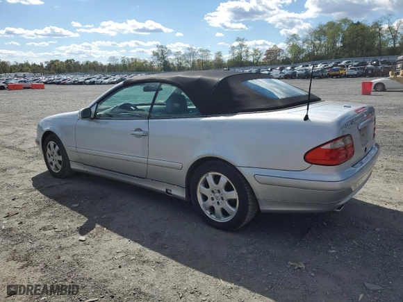2001 Mercedes-Benz CLK-Class 3.2L with VIN WDBLK65G71T054926, listed as a Copart auction lot 75653134 with 123,225 mi miles and Clean Title. Bid and sale history available at carsss.com. Image 2.