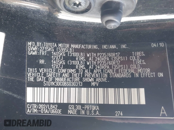 2011 Toyota Sienna XLE AAS with VIN 5TDYK3DC0BS030313, listed as a IAAI auction lot 41783766 with 267,937 mi miles. Bid and sale history available at carsss.com. Image 9.