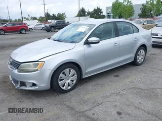 2013 Volkswagen Jetta Sedan SE with VIN 3VWDP7AJ5DM292211, listed as a IAAI auction lot 42129945 with 103,705 mi miles. Bid and sale history available at carsss.com. Image 2.