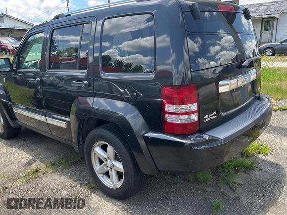 2008 Jeep Liberty Limited with VIN 1J8GN58K58W165434, listed as a Copart auction lot 61976925 with 131,536 mi miles and Clean title. Bid and sale history available at DreamBid. Image 3.
