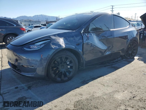 2023 Tesla Model Y Long Range with VIN 7SAYGDEE2PA047794, listed as a Copart auction lot 48397305 with 18,850 mi miles and Salvage Title. Bid and sale history available at DreamBid. Image 1.