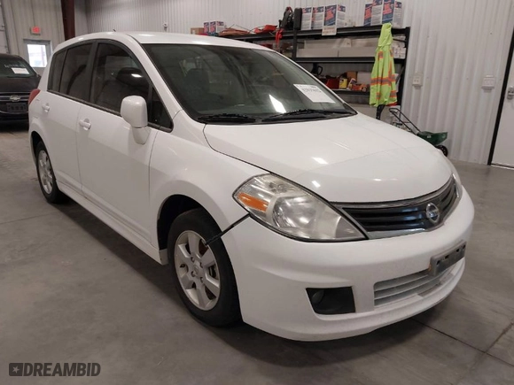 2011 Nissan Versa 1.8 S with VIN 3N1BC1CP0BL404861, listed as a IAAI auction lot 42035612 with 110,749 mi miles. Bid and sale history available at carsss.com. Image 1.