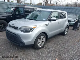 2015 Kia Soul with VIN KNDJN2A20F7804462, listed as a IAAI auction lot 42013821 with 143,455 mi miles. Bid and sale history available at carsss.com. Image 2.