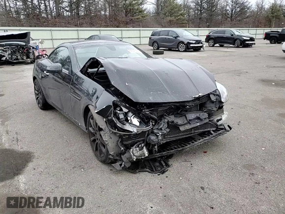 2018 Mercedes-Benz SLC 300 z VIN WDDPK3JA2JF155039, wystawiony jako Copart lot #88947625 z przebiegiem 66 385 mil mil oraz Szkoda całkowita • Salvage title. Historia ofert i sprzedaży dostępna na DreamBid. Obrazek 10.