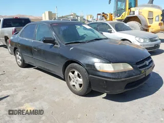 1998 Honda Accord EX z VIN 1HGCG1653WA004792, wystawiony jako IAAI lot #42421993 z przebiegiem 329 759 mil mil oraz . Historia ofert i sprzedaży dostępna na DreamBid. Obrazek 1.