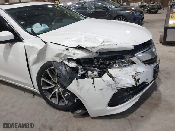 2017 Acura TLX V6 w/Technology Pkg with VIN 19UUB3F51HA000502, listed as a IAAI auction lot 41832991 with 117,081 mi miles. Bid and sale history available at carsss.com. Image 6.