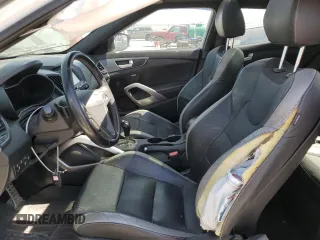 2016 Hyundai Veloster Turbo with VIN KMHTC6AE6GU302425, listed as a Copart auction lot 57547873 with 83,854 mi miles. Bid and sale history available at carsss.com. Image 7.