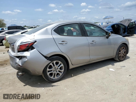 2016 Scion iA z VIN 3MYDLBZV5GY101992, wystawiony jako Copart lot #55392265 z przebiegiem 120 669 mil mil oraz Szkody całkowita. Historia ofert i sprzedaży dostępna na DreamBid. Obrazek 3.