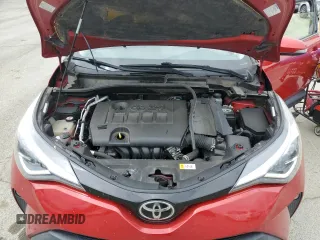 2021 Toyota C-HR LE z VIN JTNKHMBX2M1104830, wystawiony jako Copart lot #54757285 z przebiegiem 142 356 mil mil oraz Szkody całkowita. Historia ofert i sprzedaży dostępna na DreamBid. Obrazek 12.