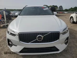 2022 Volvo XC60 Momentum z VIN YV4L12DK1N1046064, wystawiony jako Copart lot #53735775 z przebiegiem 47 449 mil mil oraz Szkoda całkowita • Salvage title. Historia ofert i sprzedaży dostępna na DreamBid. Obrazek 5.