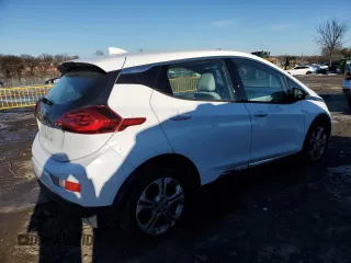 2018 Chevrolet Bolt EV LT with VIN 1G1FW6S02J4111709, listed as a Copart auction lot 87593035 with 37,125 mi miles and Salvage Title. Bid and sale history available at carsss.com. Image 3.