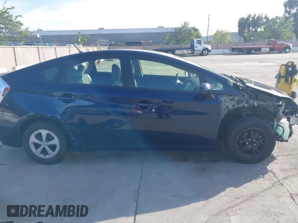 2015 Toyota Prius Four with VIN JTDKN3DU0F0473415, listed as a IAAI auction lot 42008750 with 87,760 mi miles. Bid and sale history available at carsss.com. Image 14.