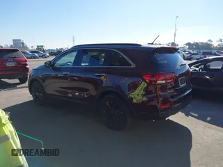 2019 Kia Sorento LX V6 with VIN 5XYPG4A53KG594088, listed as a IAAI auction lot 41249727 with 32,631 mi miles. Bid and sale history available at carsss.com. Image 3.