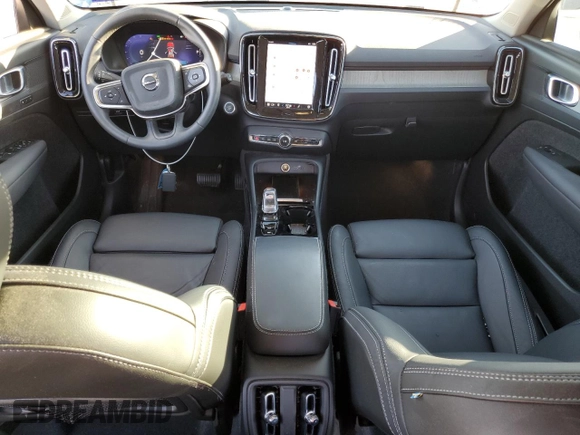 2024 Volvo XC40 Plus Bright Theme с VIN YV4L12UE2R2224249, выставлен на аукционе Copart как лот 81993444 с пробегом 10 429 миль миль и Списание • Salvage title. История ставок и продаж доступна на DreamBid. Изображение 8.