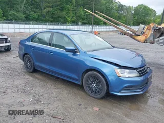 2017 Volkswagen Jetta S z VIN 3VW2B7AJ8HM246268, wystawiony jako IAAI lot #42247891 z przebiegiem 90 548 mil mil oraz . Historia ofert i sprzedaży dostępna na DreamBid. Obrazek 1.