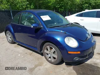 2006 Volkswagen Beetle z VIN 3VWSW31C46M420364, wystawiony jako IAAI lot #42542359 z przebiegiem 145 138 mil mil oraz . Historia ofert i sprzedaży dostępna na DreamBid. Obrazek 1.