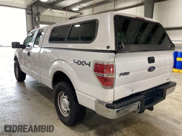 2013 Ford F-150 XL z VIN 1FTEX1EMXDFB60764, wystawiony jako IAAI lot #42566466 z przebiegiem 324 041 mil mil oraz . Historia ofert i sprzedaży dostępna na DreamBid. Obrazek 2.