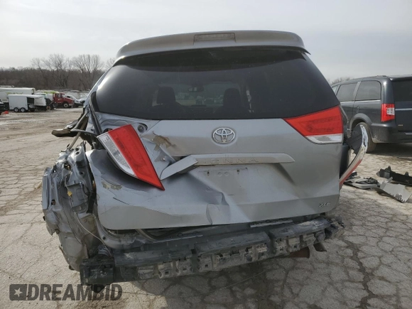2012 Toyota Sienna XLE AAS with VIN 5TDYK3DC7CS235676, listed as a Copart auction lot 47812035 with 274,896 mi miles and Salvage Title. Bid and sale history available at carsss.com. Image 6.