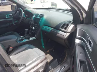 2017 Ford Explorer Sport z VIN 1FM5K8GT4HGA62529, wystawiony jako IAAI lot #42251372 z przebiegiem 75 099 mil mil oraz . Historia ofert i sprzedaży dostępna na DreamBid. Obrazek 5.