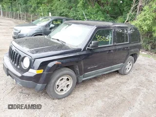 2011 Jeep Patriot Sport z VIN 1J4NT1GB3BD146294, wystawiony jako IAAI lot #42523267 z przebiegiem 199 497 mil mil oraz . Historia ofert i sprzedaży dostępna na DreamBid. Obrazek 2.