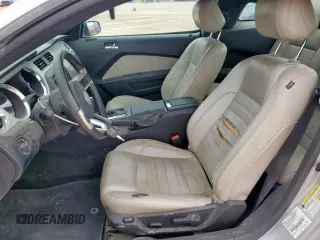 2014 Ford Mustang V6 with VIN 1ZVBP8AM6E5262861, listed as a Copart auction lot 62056095 with 196,946 mi miles and Salvage title. Bid and sale history available at DreamBid. Image 7.
