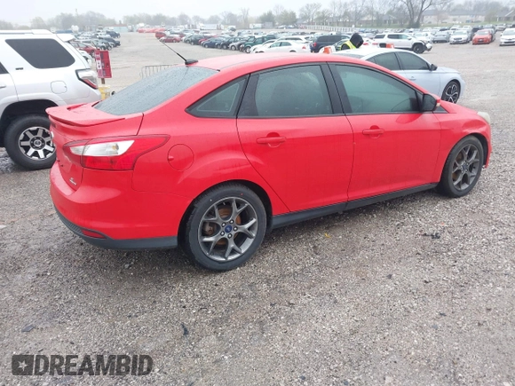 2013 Ford Focus SE with VIN 1FADP3F28DL285161, listed as a IAAI auction lot 41904636 with 178,795 mi miles. Bid and sale history available at carsss.com. Image 4.