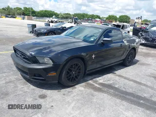 2013 Ford Mustang V6 with VIN 1ZVBP8AM5D5263496, listed as a IAAI auction lot 42580278 with 107,040 mi miles and . Bid and sale history available at DreamBid. Image 18.