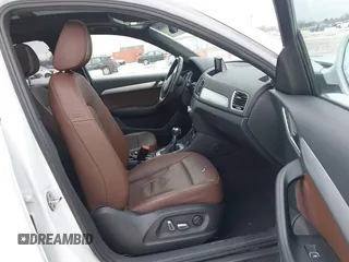 2017 Audi Q3 Premium Plus z VIN WA1JCCFS6HR008921, wystawiony jako IAAI lot #41351675 z przebiegiem 117 158 mil mil oraz . Historia ofert i sprzedaży dostępna na DreamBid. Obrazek 5.
