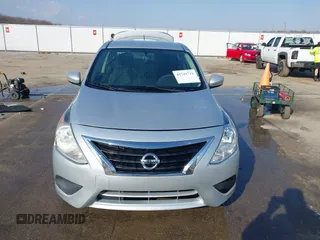 2017 Nissan Versa SV z VIN 3N1CN7AP3HK427702, wystawiony jako IAAI lot #41741711 z przebiegiem 146 889 mil mil oraz . Historia ofert i sprzedaży dostępna na DreamBid. Obrazek 12.