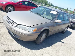 1999 Toyota Camry LE с VIN 4T1BG28K8XU483578, выставлен на аукционе IAAI как лот 42450294 с пробегом 122 664 миль миль и . История ставок и продаж доступна на DreamBid. Изображение 2.