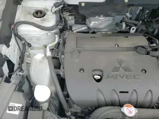 2020 Mitsubishi Outlander ES z VIN JA4AR3AUXLU029249, wystawiony jako Copart lot #81041105 z przebiegiem 53 046 mil mil oraz Szkoda całkowita • Salvage title. Historia ofert i sprzedaży dostępna na DreamBid. Obrazek 14.