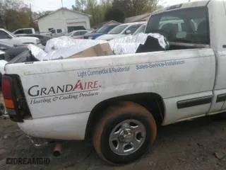 2002 Chevrolet Silverado 1500 with VIN 1GCEC14W12Z172537, listed as a IAAI auction lot 41950987 with 254,067 mi miles. Bid and sale history available at carsss.com. Image 8.