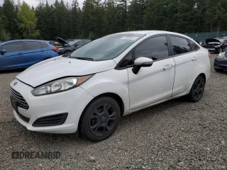 2015 Ford Fiesta SE z VIN 3FADP4BJ5FM199150, wystawiony jako Copart lot #57365525 z przebiegiem 121 866 mil mil oraz Czysty tytuł • Clean title. Historia ofert i sprzedaży dostępna na DreamBid. Obrazek 1.