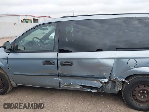 2004 Dodge Caravan SE with VIN 1D4GP24R74B582206, listed as a IAAI auction lot 41919558 with 281,818 mi miles and . Bid and sale history available at DreamBid. Image 14.