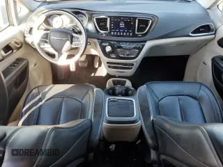 2017 Chrysler Pacifica Limited z VIN 2C4RC1GG7HR851155, wystawiony jako Copart lot #52195685 z przebiegiem 83 060 mil mil oraz Szkoda całkowita • Salvage title. Historia ofert i sprzedaży dostępna na DreamBid. Obrazek 8.