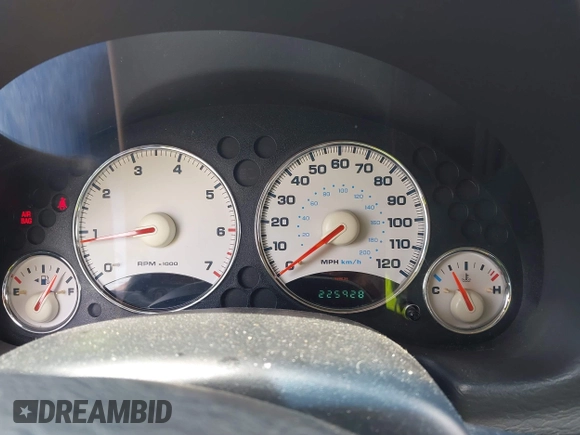 2002 Jeep Liberty Limited with VIN 1J4GL58K92W323210, listed as a IAAI auction lot 42746357 with 225,928 mi miles and . Bid and sale history available at DreamBid. Image 7.
