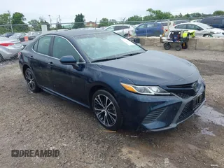 2018 Toyota Camry LE z VIN 4T1B11HK3JU577130, wystawiony jako IAAI lot #42248824 z przebiegiem 175 474 mil mil oraz . Historia ofert i sprzedaży dostępna na DreamBid. Obrazek 1.