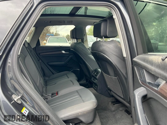 2021 Audi Q5 Prestige z VIN WA1CAAFY9M2073269, wystawiony jako Copart lot #50962395 z przebiegiem 164 127 mil mil oraz Czysty tytuł • Clean title. Historia ofert i sprzedaży dostępna na DreamBid. Obrazek 6.