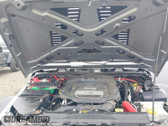 2018 Jeep Wrangler Unlimited Sport S with VIN 1C4BJWDG4JL861052, listed as a IAAI auction lot 42100517 with 43,907 mi miles and . Bid and sale history available at DreamBid. Image 10.