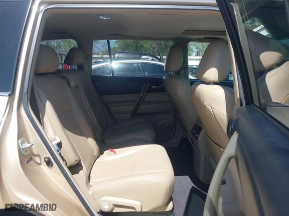 2011 Toyota Highlander Limited with VIN 5TDDK3EH2BS049549, listed as a IAAI auction lot 41838695 with 145,638 mi miles. Bid and sale history available at carsss.com. Image 8.