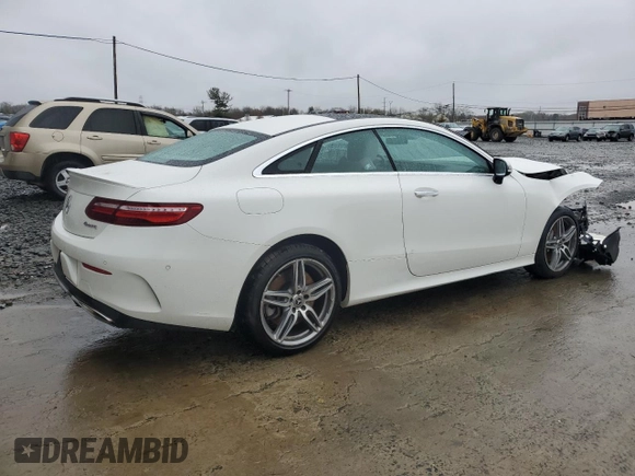 2018 Mercedes-Benz E 400 with VIN WDD1J6GB4JF015911, listed as a Copart auction lot 51815785 with 40,160 mi miles and Salvage Title. Bid and sale history available at DreamBid. Image 3.