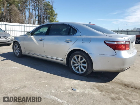 2008 Lexus LS 460 L z VIN JTHGL46F185026449, wystawiony jako Copart lot #46599655 z przebiegiem 179 392 mil mil oraz Szkoda całkowita • Salvage title. Historia ofert i sprzedaży dostępna na DreamBid. Obrazek 2.