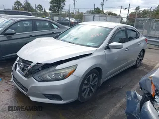 2016 Nissan Altima 2.5 S with VIN 1N4AL3AP4GC165136, listed as a IAAI auction lot 40798811 with 149,439 mi miles. Bid and sale history available at carsss.com. Image 2.