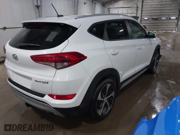 2017 Hyundai Tucson Limited z VIN KM8J3CA26HU584580, wystawiony jako IAAI lot #41587700 z przebiegiem 132 183 mil mil oraz . Historia ofert i sprzedaży dostępna na DreamBid. Obrazek 4.