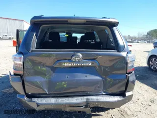2020 Toyota 4Runner SR5 with VIN JTEBU5JR7L5774904, listed as a IAAI auction lot 41639477 with 36,671 mi miles. Bid and sale history available at carsss.com. Image 6.