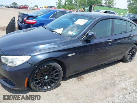 2017 BMW 5 Series 535i xDrive z VIN WBA5M4C31HD187080, wystawiony jako IAAI lot #42543064 z przebiegiem 117 325 mil mil oraz . Historia ofert i sprzedaży dostępna na DreamBid. Obrazek 6.